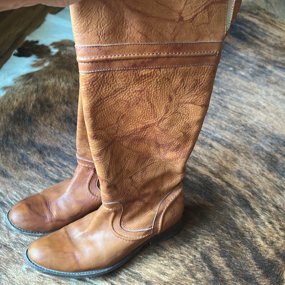 Women‘s Frye Tan Leather Boots - Picture 3 of 9